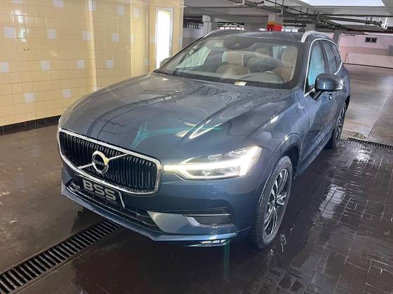 VOLVO XC60 2.0 D5 DIESEL MOMENTUM AWD GEARTRONIC VOLVO XC60 2.0 D5 DIESEL MOMENTUM AWD GEARTRONIC